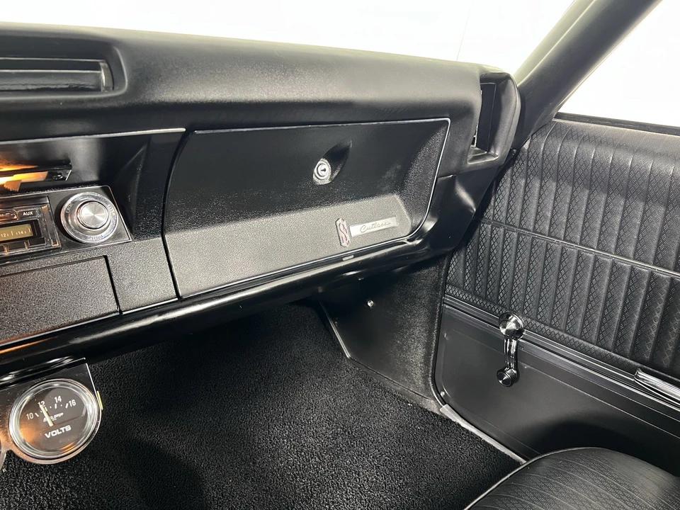 1969 Oldsmobile Cutlass 3rd Gen - Image 16 of 21