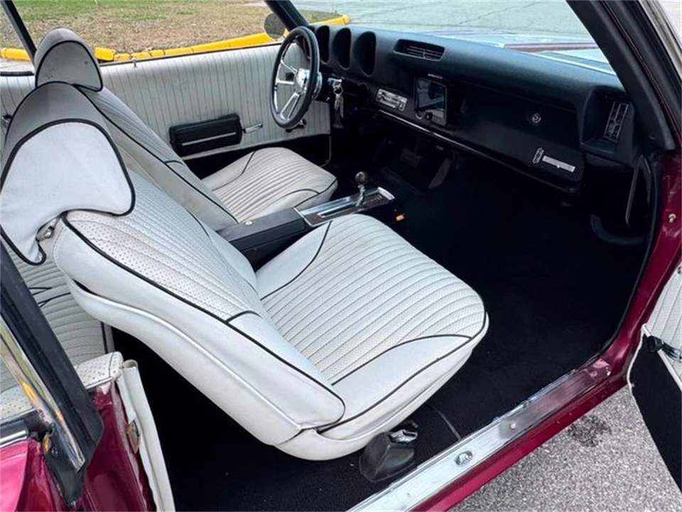 1969 Oldsmobile Cutlass 3rd Gen - Image 27 of 31