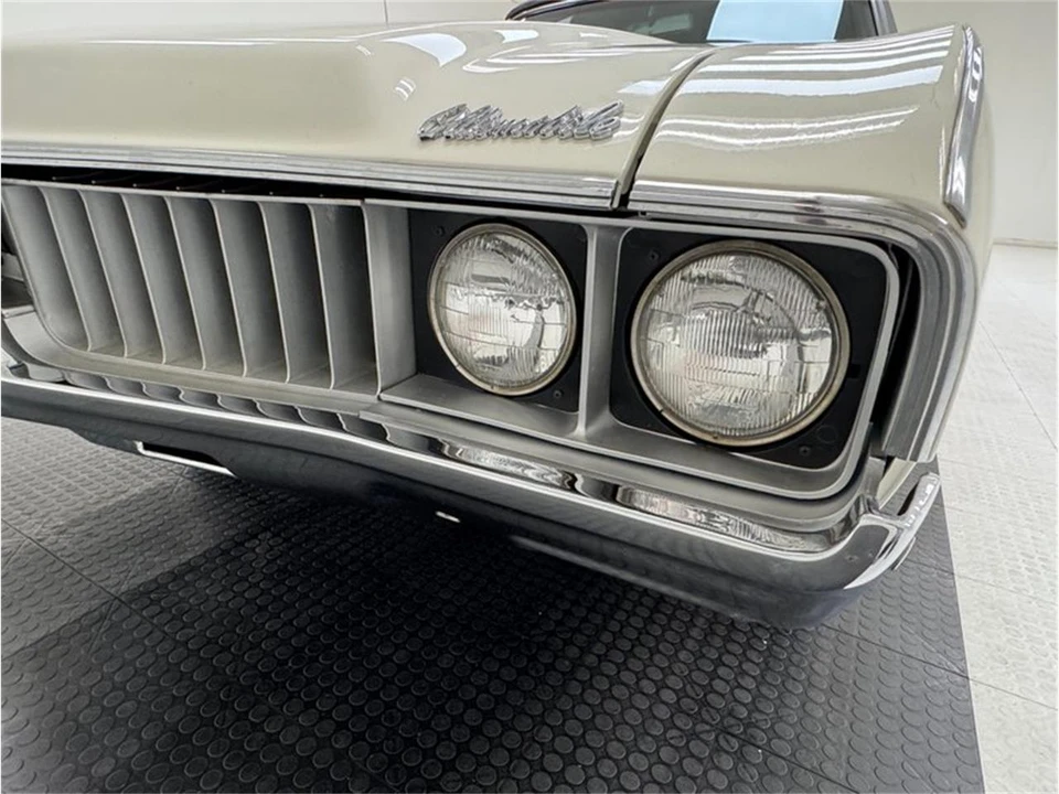 1969 Oldsmobile Cutlass 3rd Gen - Image 13 of 31