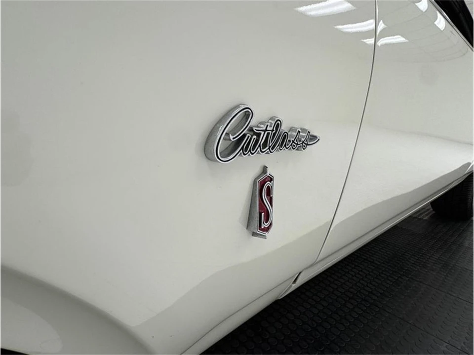 1969 Oldsmobile Cutlass 3rd Gen - Image 15 of 31