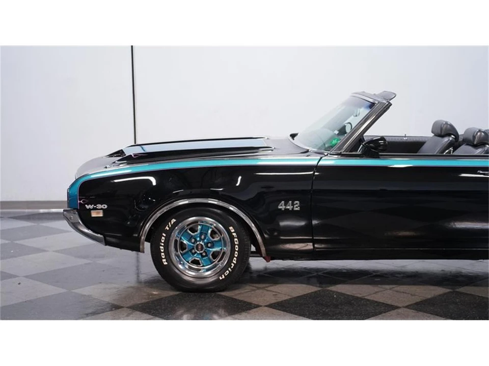 1969 Oldsmobile Cutlass 3rd Gen - Image 20 of 31