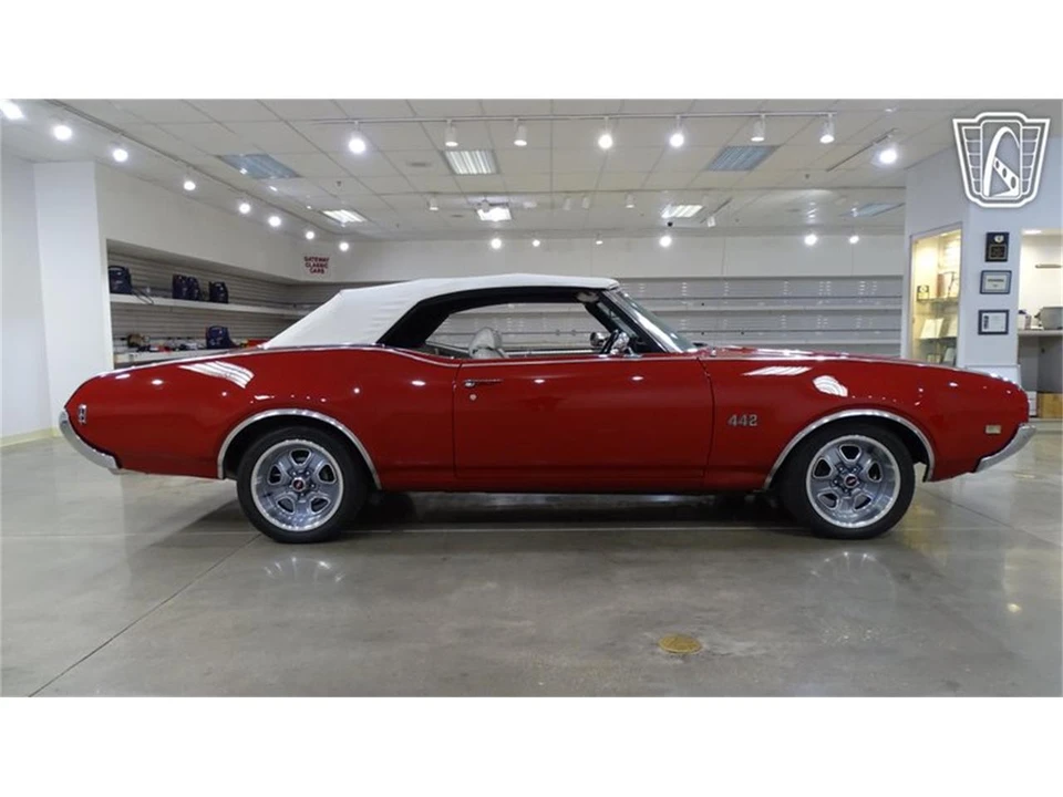 1969 Oldsmobile Cutlass 3rd Gen - Image 18 of 31