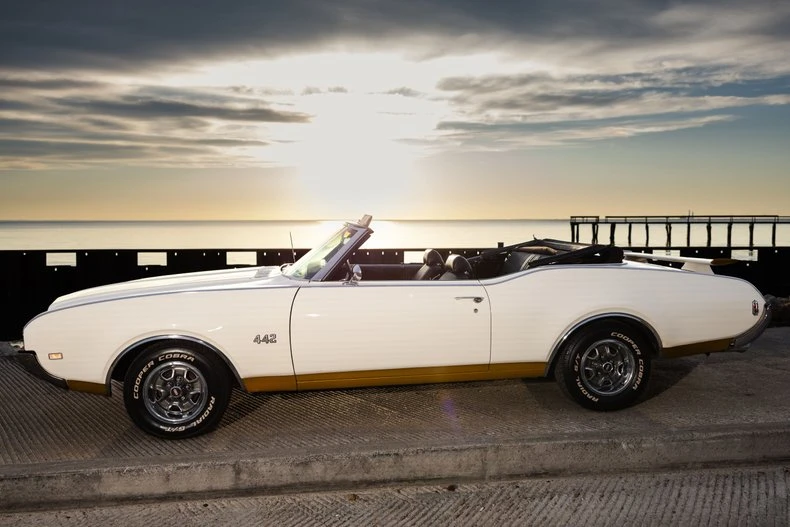 1969 Oldsmobile Hurst/Olds 442 - Image 10 of 31