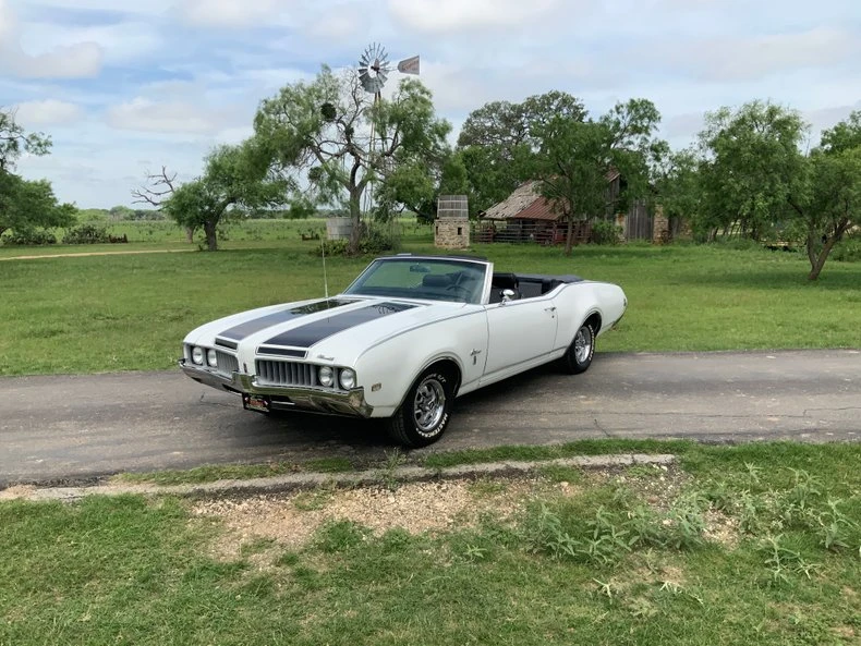 1969 Oldsmobile Cutlass 3rd Gen - Image 12 of 31