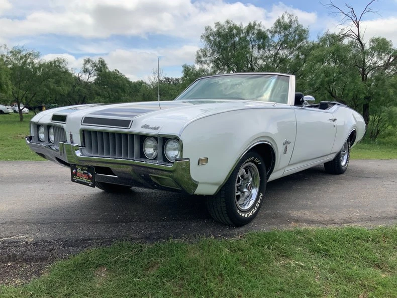 1969 Oldsmobile Cutlass 3rd Gen - Image 14 of 31