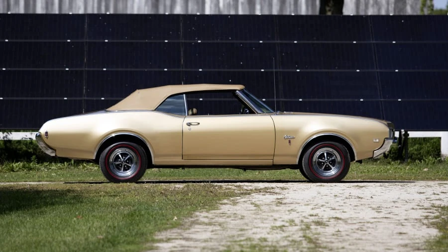 1969 Oldsmobile Cutlass 3rd Gen - Image 2 of 18