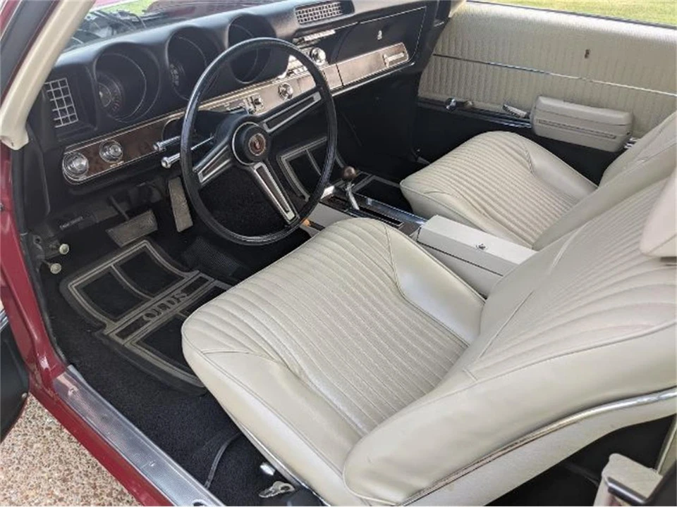 1969 Oldsmobile Cutlass 3rd Gen - Image 20 of 29