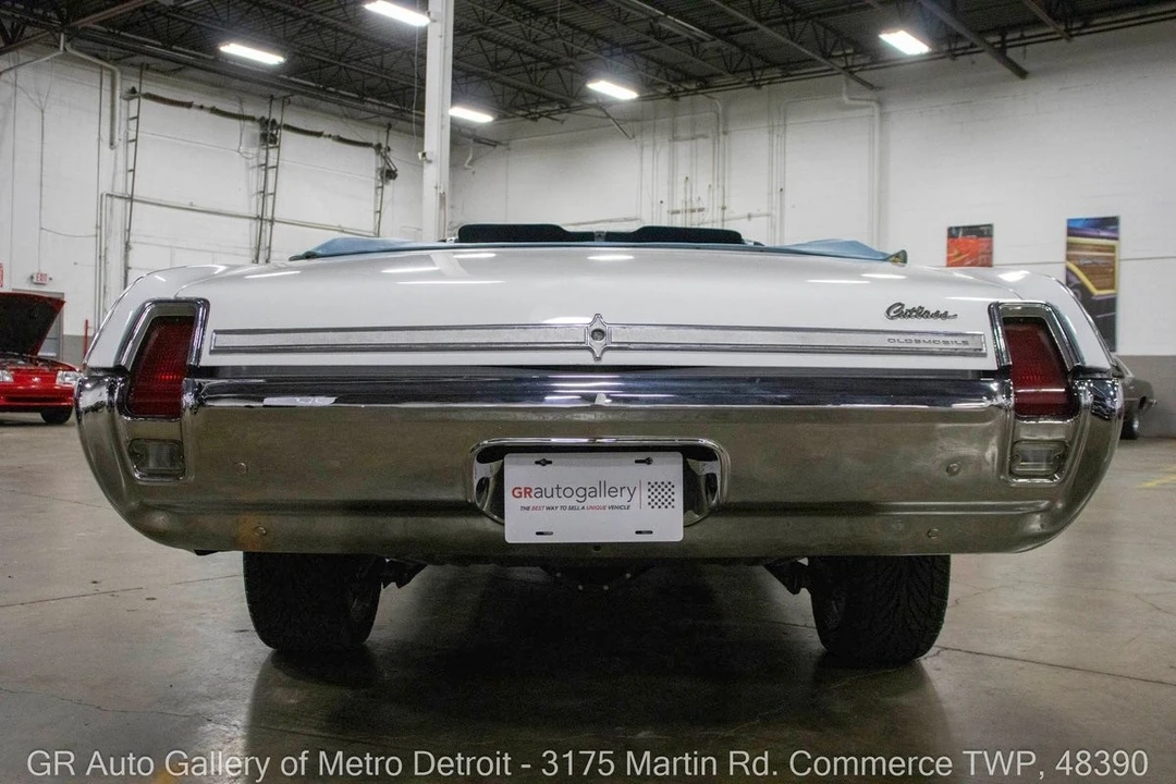 1969 Oldsmobile Cutlass 3rd Gen - Image 7 of 12