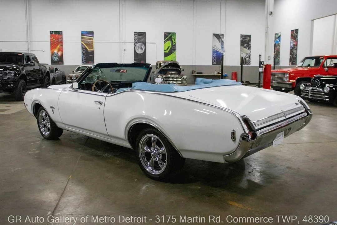 1969 Oldsmobile Cutlass 3rd Gen - Image 5 of 12