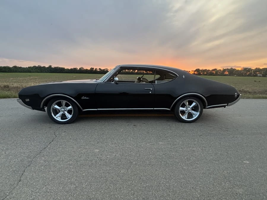 1969 Oldsmobile Cutlass 3rd Gen - Image 3 of 5