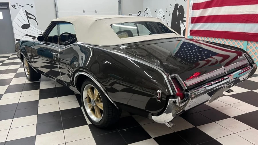 1969 Oldsmobile Cutlass 3rd Gen - Image 7 of 11