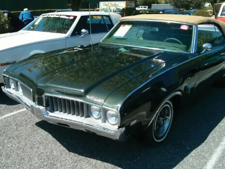 1969 Oldsmobile Cutlass Supreme - Image 2 of 2
