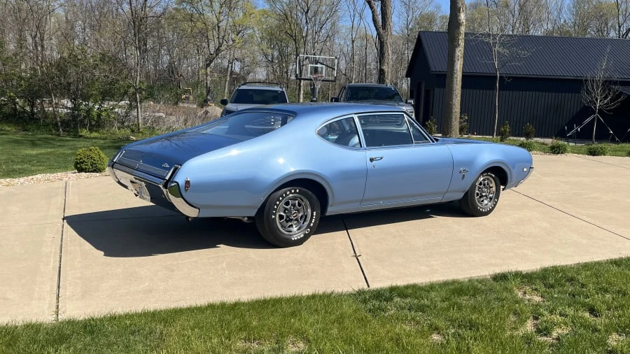 1969 Oldsmobile Cutlass Supreme - Image 3 of 12