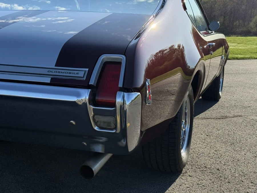 1969 Oldsmobile Cutlass Supreme - Image 4 of 8