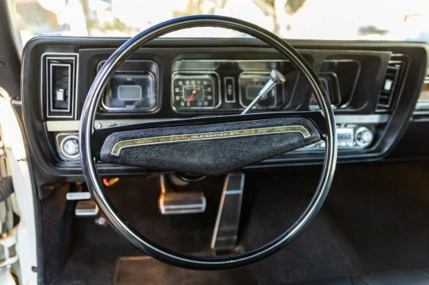 1969 Oldsmobile 98 - Image 5 of 7