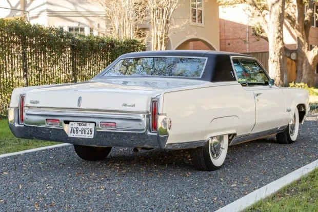1969 Oldsmobile 98 - Image 2 of 7