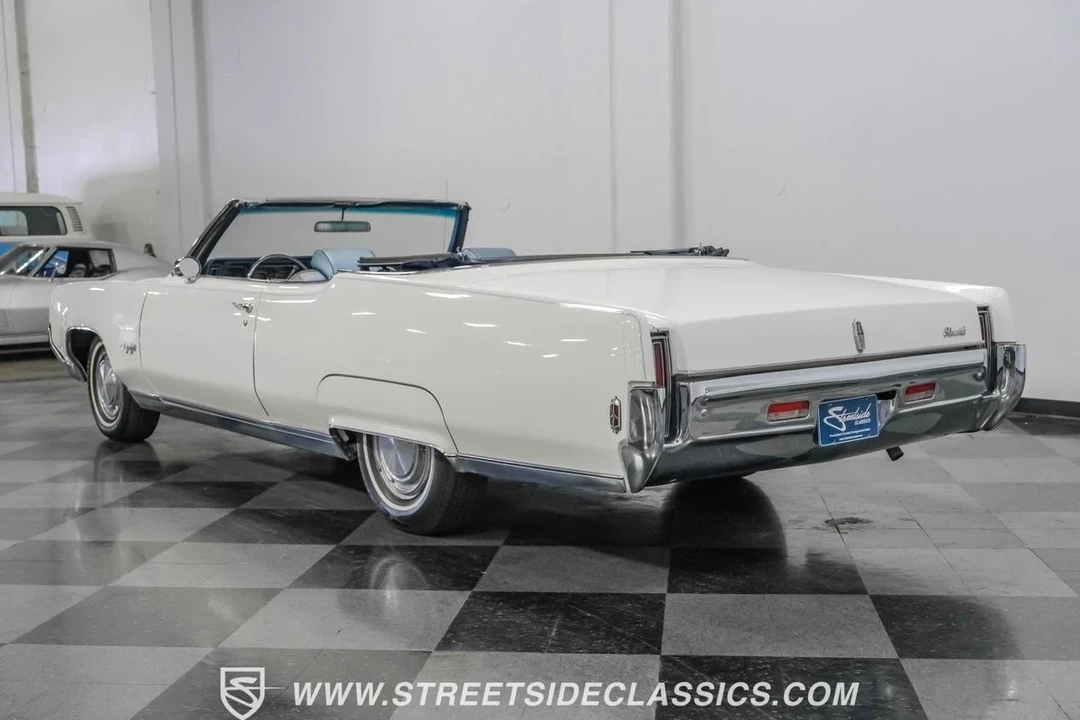 1969 Oldsmobile 98 - Image 10 of 12