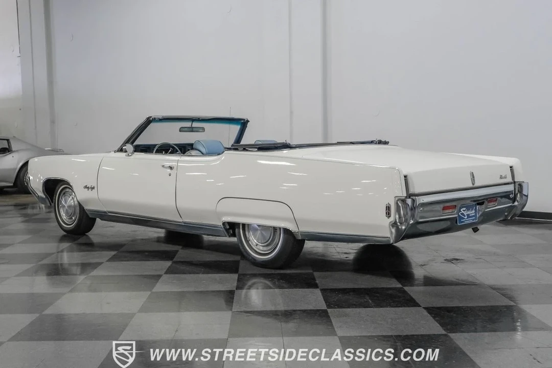 1969 Oldsmobile 98 - Image 9 of 12