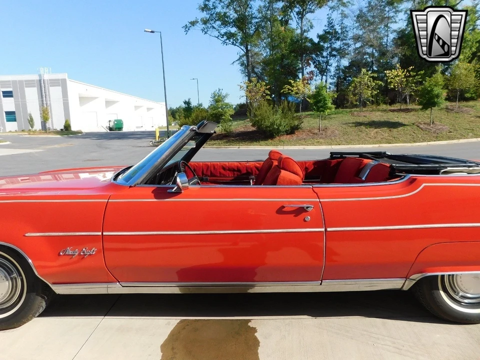 1969 Oldsmobile 98 - Image 8 of 12