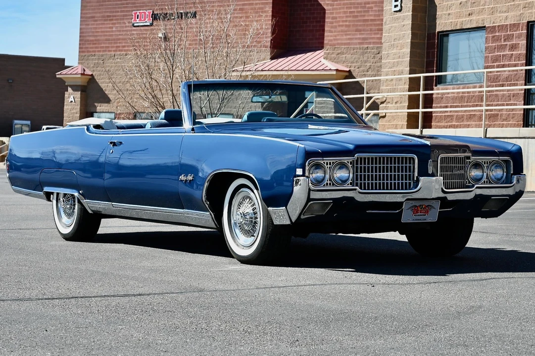 1969 Oldsmobile 98 - Image 2 of 21