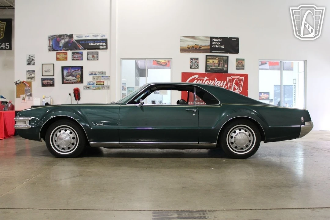 1969 Oldsmobile Toronado - Image 7 of 21