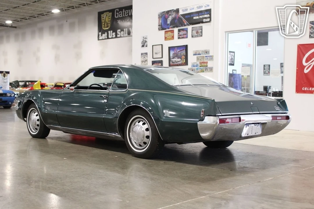 1969 Oldsmobile Toronado - Image 10 of 21