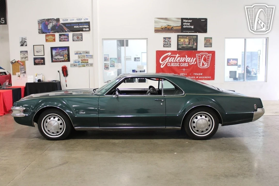 1969 Oldsmobile Toronado - Image 7 of 21