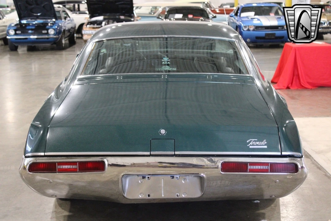 1969 Oldsmobile Toronado - Image 9 of 12