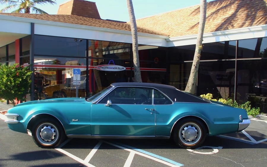 1969 Oldsmobile Toronado - Image 4 of 5