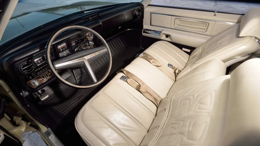 1969 Oldsmobile Toronado - Image 4 of 20