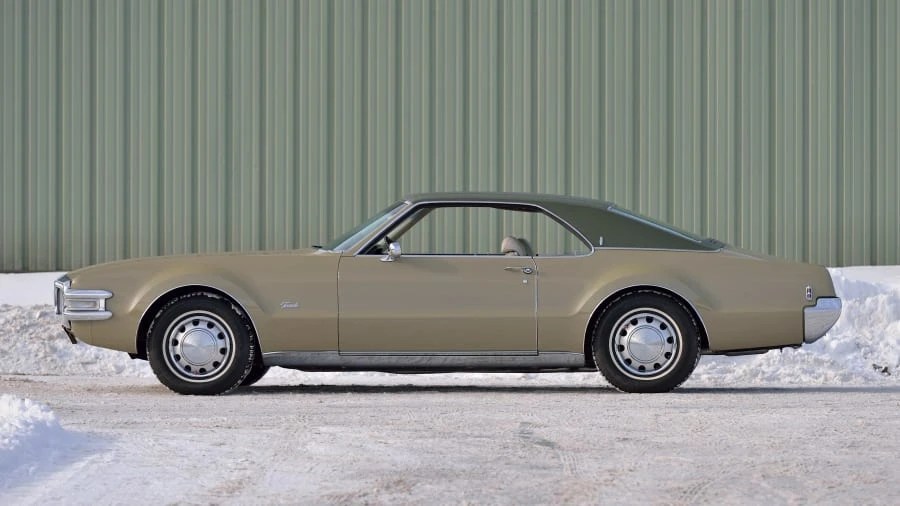 1969 Oldsmobile Toronado - Image 8 of 20