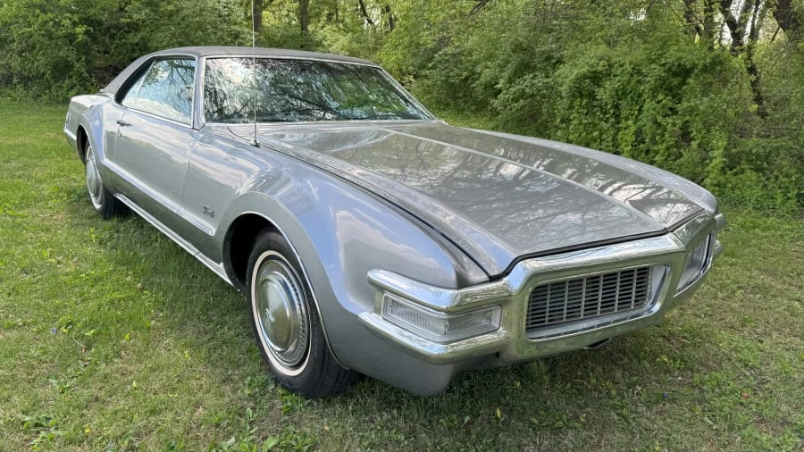 1969 Oldsmobile Toronado - Image 6 of 12
