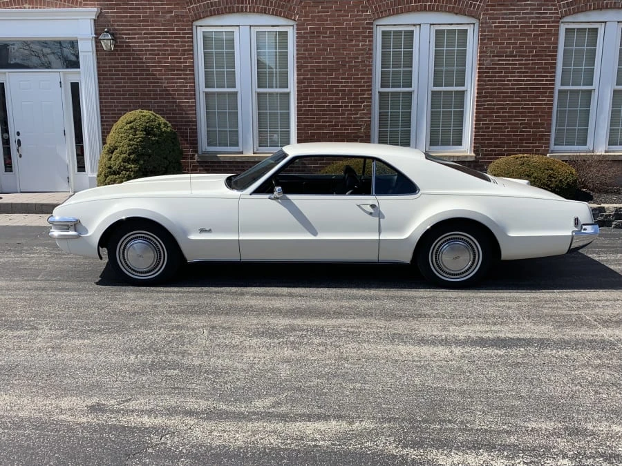 1969 Oldsmobile Toronado - Image 2 of 7