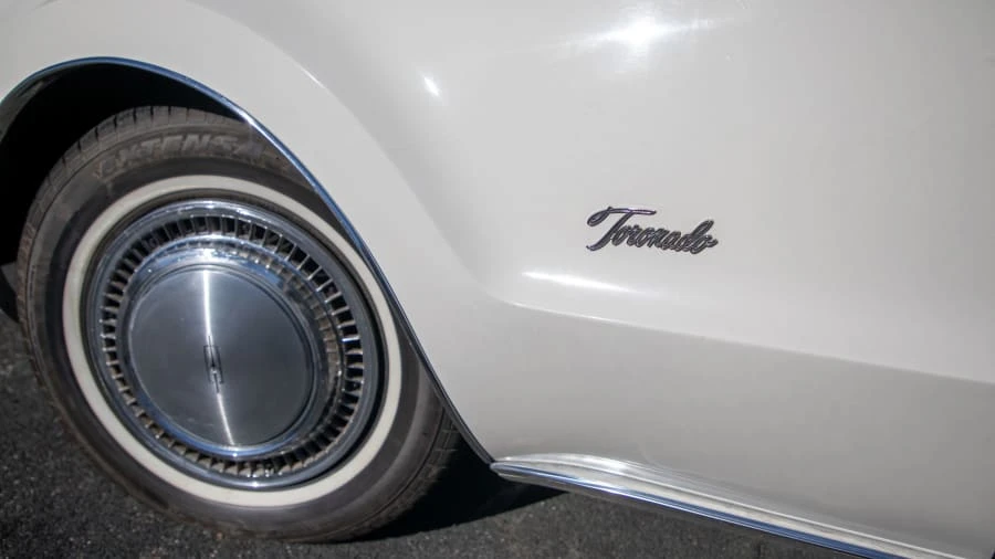 1969 Oldsmobile Toronado - Image 16 of 20