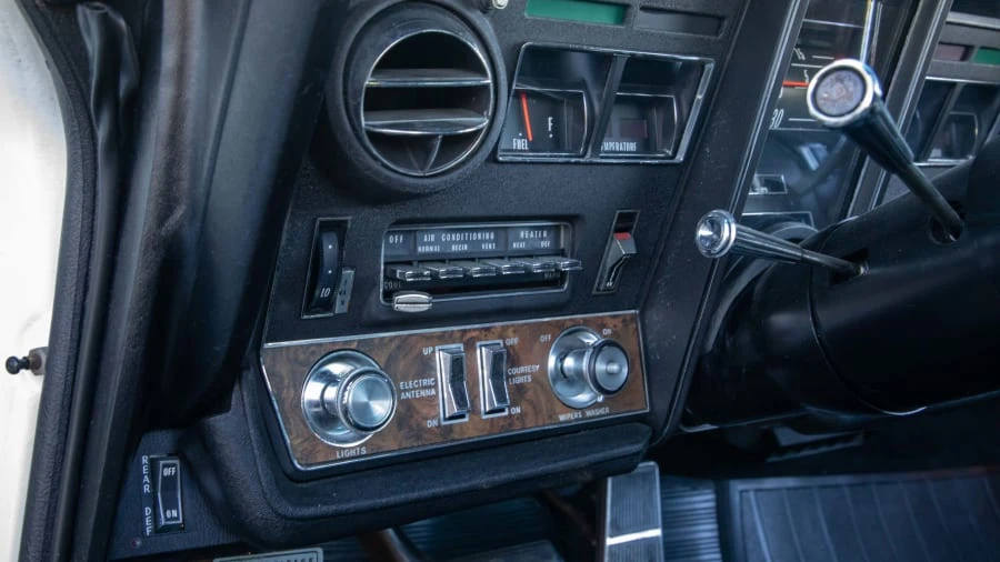1969 Oldsmobile Toronado - Image 17 of 20