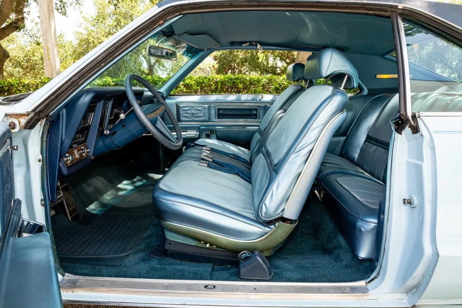 1969 Oldsmobile Toronado - Image 7 of 12