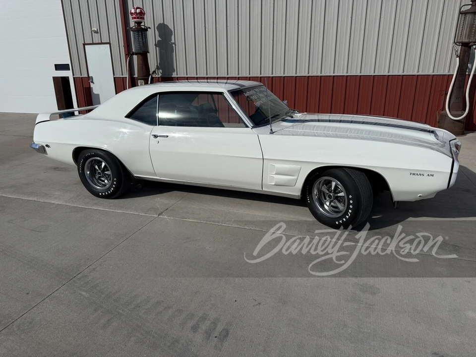 1969 Pontiac Firebird Trans Am 1st Gen - Image 5 of 31