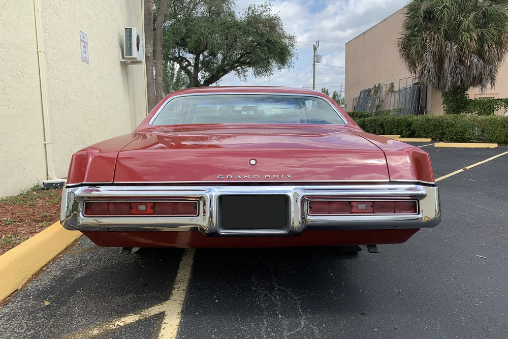 1969 Pontiac Grand Prix 2nd Gen - Image 9 of 11