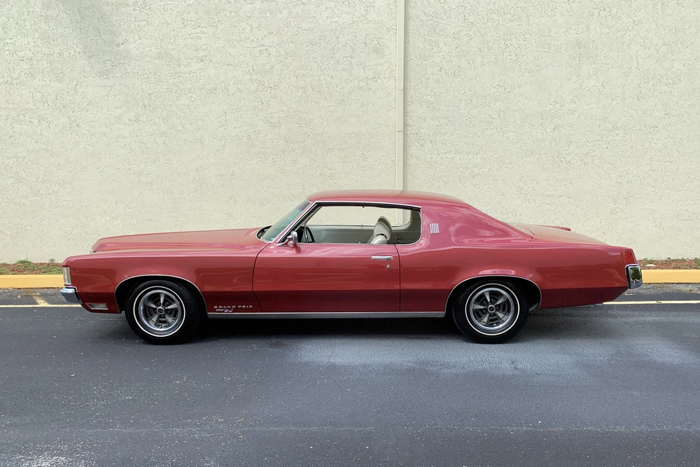 1969 Pontiac Grand Prix 2nd Gen - Image 11 of 11