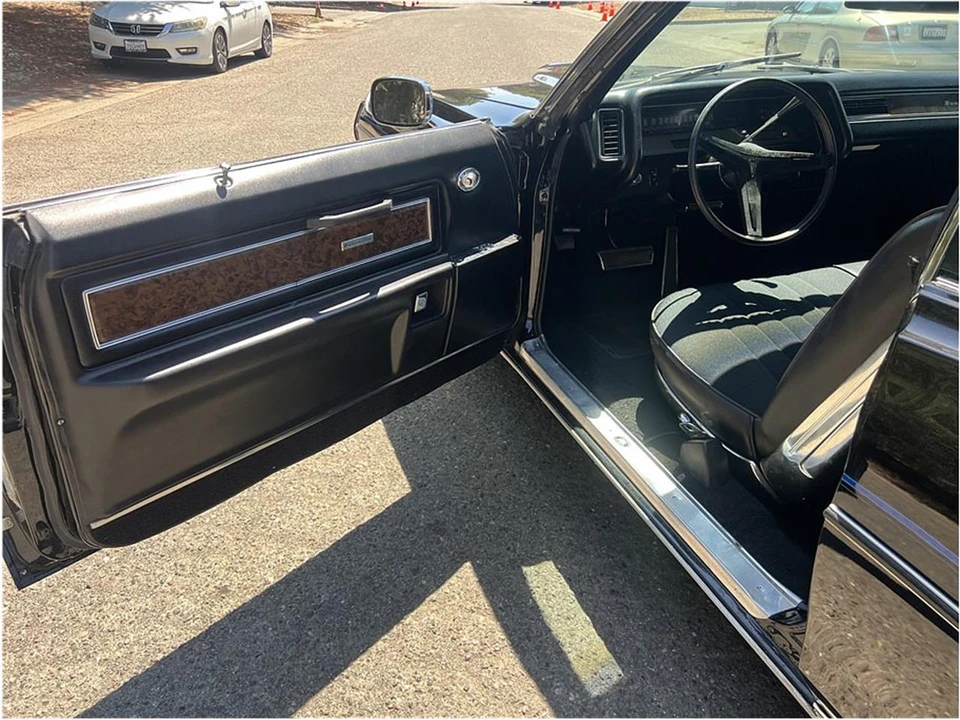 1969 Pontiac Bonneville 3rd Gen - Image 13 of 21