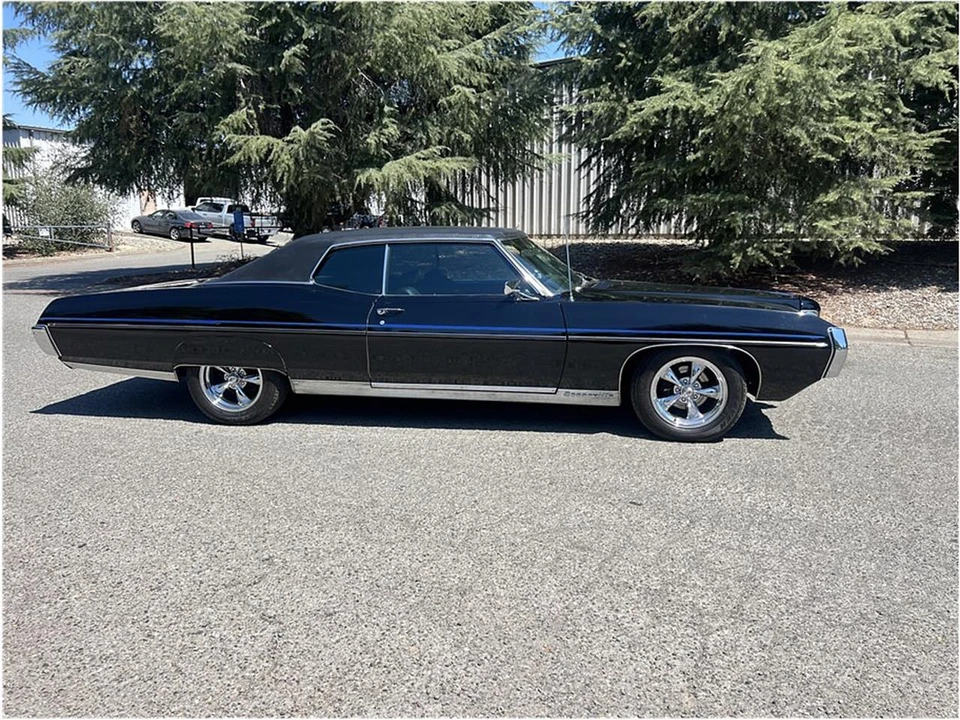 1969 Pontiac Bonneville 3rd Gen - Image 2 of 21