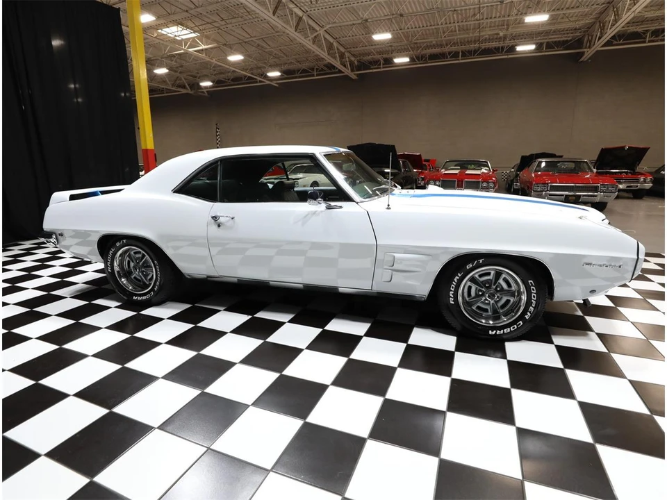 1969 Pontiac Firebird 1st Gen - Image 20 of 31