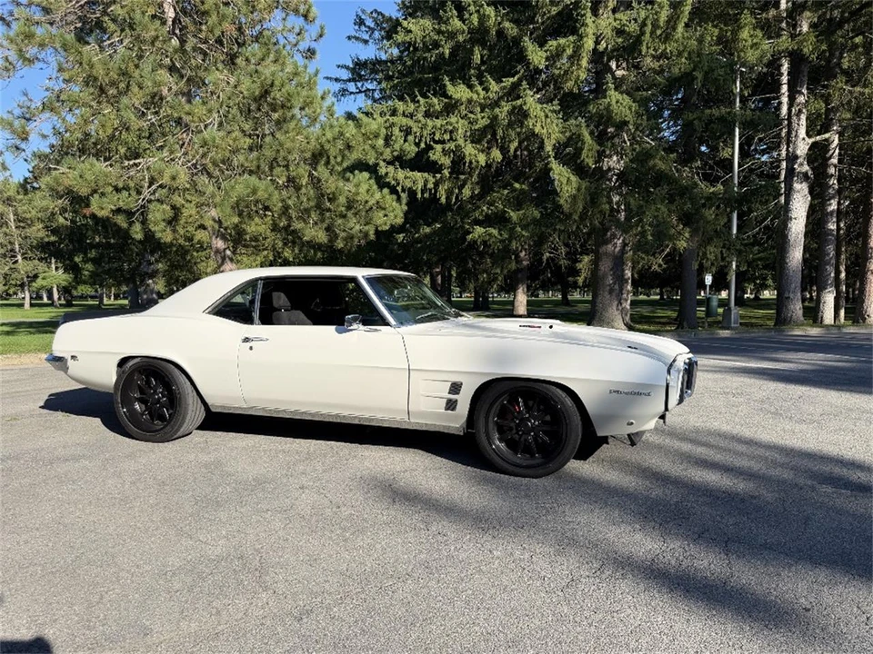 1969 Pontiac Firebird 1st Gen - Image 14 of 31