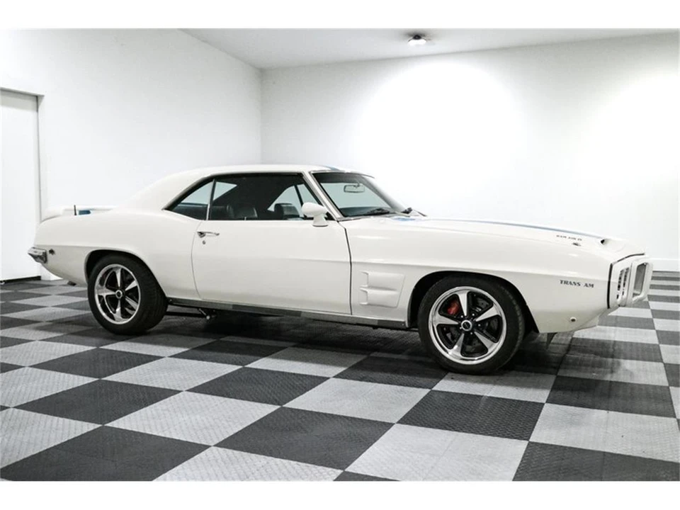 1969 Pontiac Firebird 1st Gen - Image 10 of 30