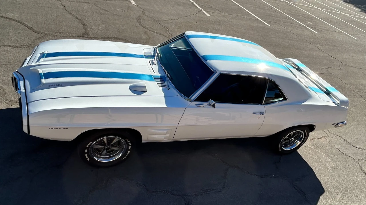 1969 Pontiac Firebird 1st Gen - Image 11 of 18