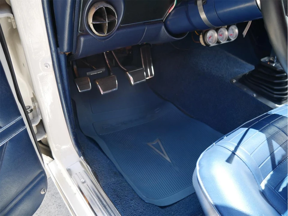 1969 Pontiac Firebird 1st Gen - Image 20 of 31