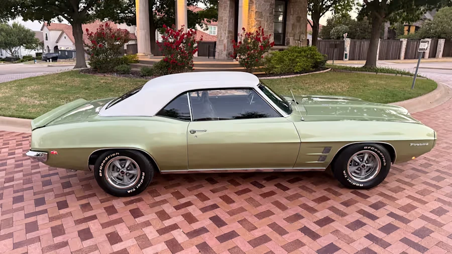 1969 Pontiac Firebird 1st Gen - Image 15 of 31