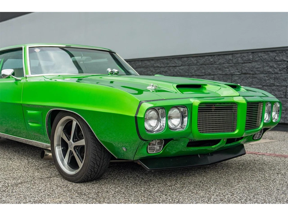 1969 Pontiac Firebird 1st Gen - Image 10 of 30