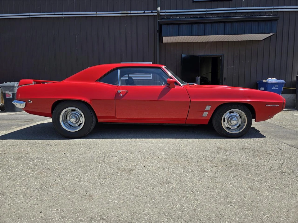 1969 Pontiac Firebird 1st Gen - Image 10 of 31