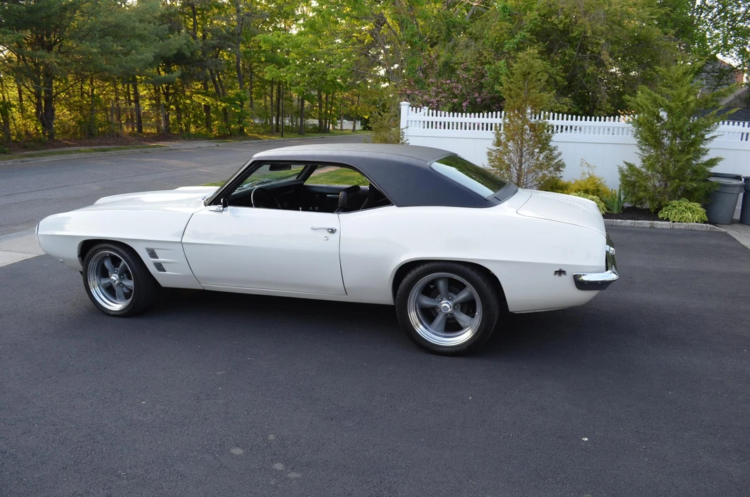 1969 Pontiac Firebird 1st Gen - Image 9 of 31